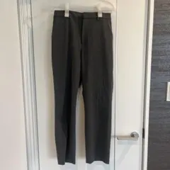 ユニクロ　アンクルパンツ　M グレー