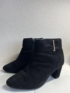 a.v.v ショートブーツS ブラック