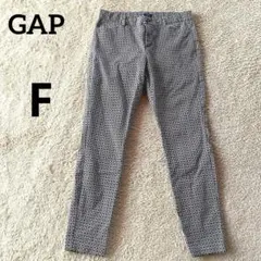 Gap SLIM CITY カジュアルパンツ 総柄 モノトーン 白 黒のサムネイル