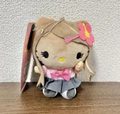 新品タグ付き　ハローキティ　日焼け マスコットチャーム　ぬいぐるみ　ギャル