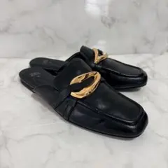 美品✨ZARA フラット　ミュール　レザー　ブラック　ゴールドバックル　35のサムネイル