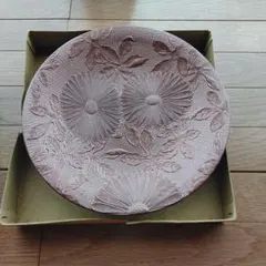 菊？　大皿？食器？台？仏?　直径30cm程度