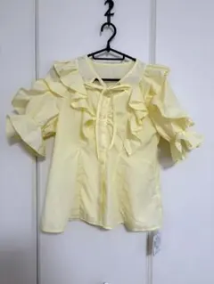 新品 タグ付き フリル半袖ブラウス イエローのサムネイル