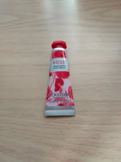 新品・未使用 L'OCCITANE ROSE ハンドクリーム 10ml