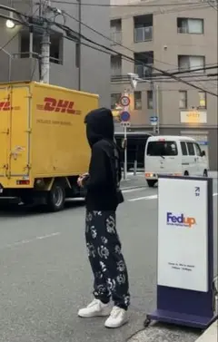 正規品 denim tears スウェットパンツ