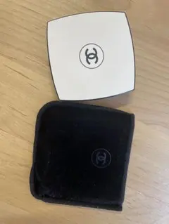 CHANEL LES BEIGES アイシャドウ パレット COOLのサムネイル