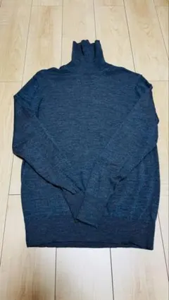 UNIQLO メリノウール　タートルネック