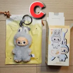 【 C 】LABUBU ラブブ PIN FOR LOVE ミニラブブ　イニシャル