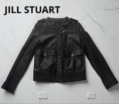 Item thumbnail for item c51ac0c7-ffa7-4142-8a2b-f90d70b3eca2