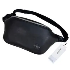 新品タグ付　Calvin Klein カルバンクライン　ブラック ボディバッグ