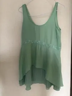 リエンダ プリーツ ペプラムトップス ノースリブ ミントグリーン Ｓサイズ 美品