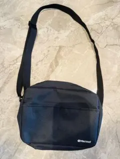 新品未使用☆ Marmot ブラック ショルダーバッグ
