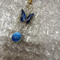 蝶モチーフのストラップ　ハンドメイド