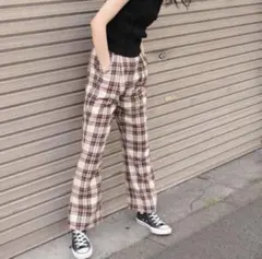 センタータックチェックフレアパンツ　最終値下げ‼️のサムネイル