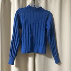 青 ケーブルニット 長袖セーター