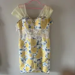 イエロー花柄ドレス