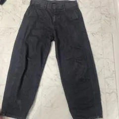 ユニクロ黒デニム