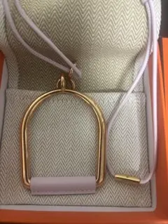 (セール)HERMES アルソン　スリム　クレ　正規品 HERMES アルソン スリム クレ トゴ 正規店購入 新品未使用 - メルカリ