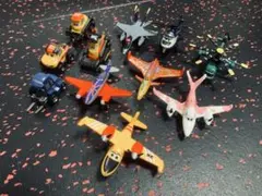 【極レア⭐︎廃盤】プレーンズ　ミニカーと飛行機のセット 10個