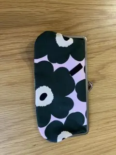 マリメッコ　ロングポーチ
がま口
新品未使用