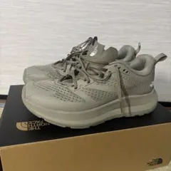 THE NORTH FACE スニーカー ベージュ ＮＦ52308のサムネイル