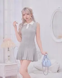 ミシェルマカロン ケーブルプリーツニットワンピ アイボリー - メルカリ