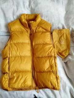 ウルトラライトダウンベスト/UNIQLO/メンズL/イエロー/収納袋付き
