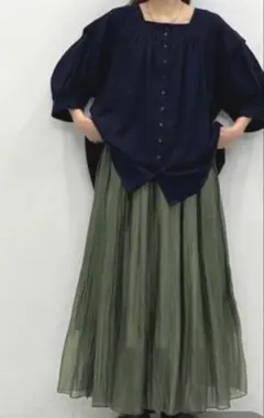 Niko and…リバーシブルチュールロングスカートネイビー× カーキ