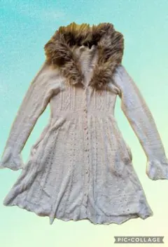 axes femme アイボリー ファー付きカーディガン