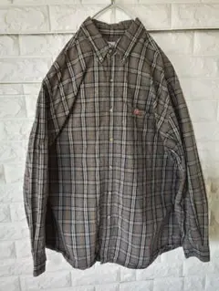 carhartt　ボタンダウンシャツ　グレー系チェック柄　渋めカラーが COOL
