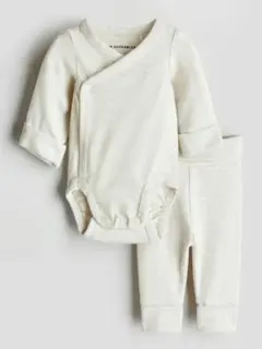 ボディスーツ・パンツセット 4-6ヶ月 68㎝