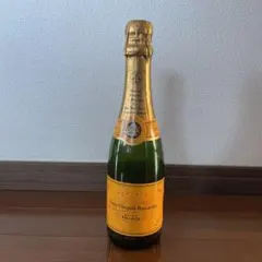 【フェルナンド・アロンソ直筆サイン入り】 ヴーヴ・クリコ マグナムボトル 空瓶 フェルナンド・アロンソ直筆サイン入り】 ヴーヴ・クリコ