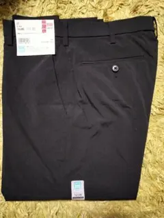 ユニクロ　感動パンツ（ウルトラライト）　　ブラック　新品・未使用