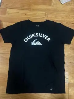 クイックシルバー 黒 Tシャツ