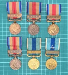 ⽀那事変従軍記章 ⾦属製 鳳凰デザイン 造幣局製 ケース付き - メルカリ