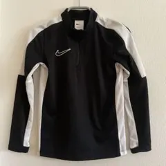 NIKE キッズ　ラッシュガード　XS