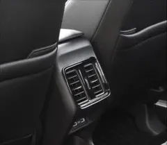 ホンダヴェゼルRV系インテリア　後席ダクトパネル（ピアノブラック）のサムネイル