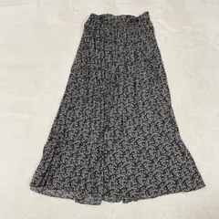 ロペピクニック【38】花柄プリーツロングスカート　黒　ウエストゴム　裏地あり　黒