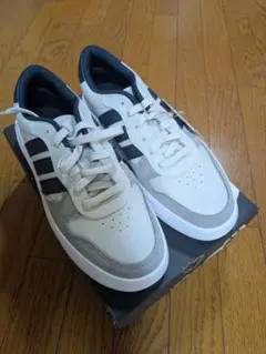 adidas スニーカー 26cmのサムネイル