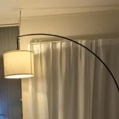 IKEA アーチ型ライト 間接照明のサムネイル