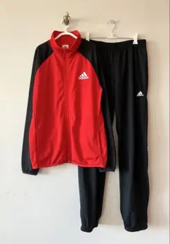 赤と黒がカッコいい！アディダス　セットアップ　ジャージ　160