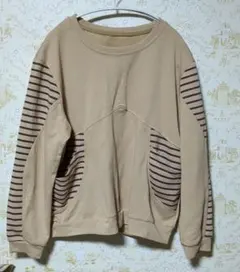 Rccat商品。 ベージュ ストライプ 袖 トレーナー。