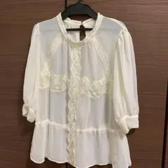 VIVAYOU ブラウスのサムネイル
