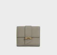 チャールズアンドキース　二つ折り財布