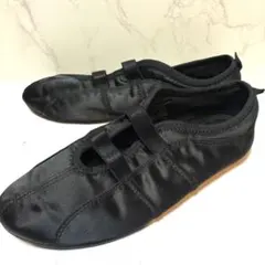 ZARA ダブルストラップ フラットシューズ　サテン　バレーシューズ　23.5のサムネイル