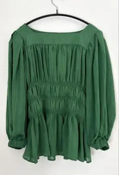 長袖ブラウス　サイズFREE 色グリーン　レディース