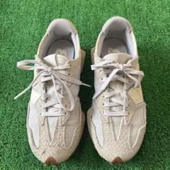 ニューバランススニーカー　レディース327 23センチ　箱無し