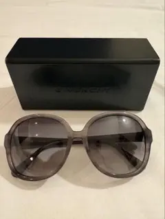 GIVENCHY グレー サングラス ケース付きのサムネイル