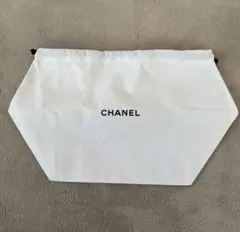 CHANEL ホワイト 巾着袋　シャネル　布袋　ポーチのサムネイル