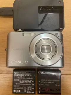 CASIO EXILIM EX-Z1080 デジカメ　 充電器バッテリー2個付属